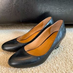 Corso Como black wedges